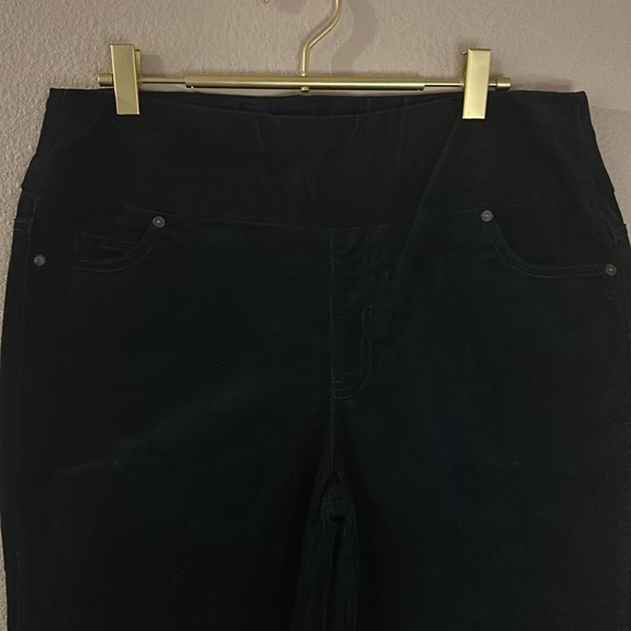 COLDWATER CREEK Women’s Pin Wale Pull-on Stretch Corduroy Pants, Size 8, EUC. - Picture 2 of 5